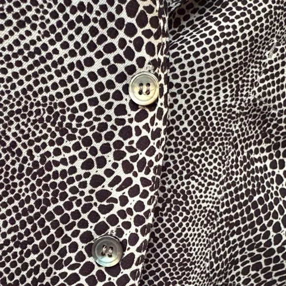 Crazy Horse Liz Claiborne Patterned Woman’s Button Down Shirt - Picture 4 of 7